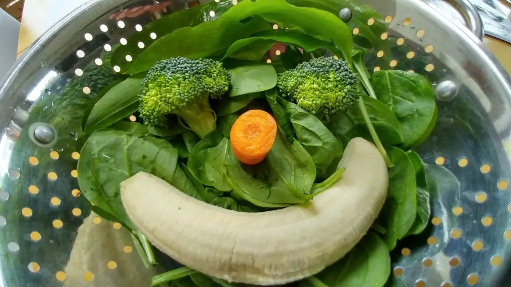 One big happy Smoothie ingredients face
